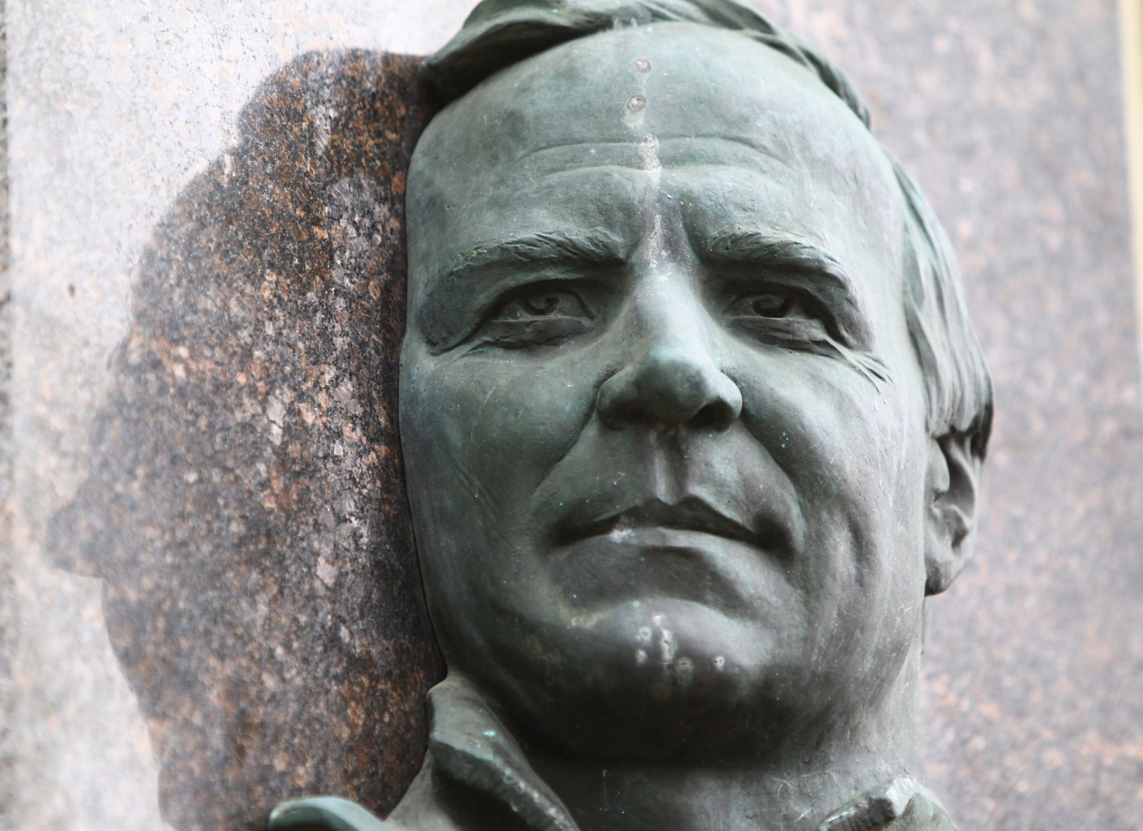 Возложение цветов ко дню рождения Павла Садырина.