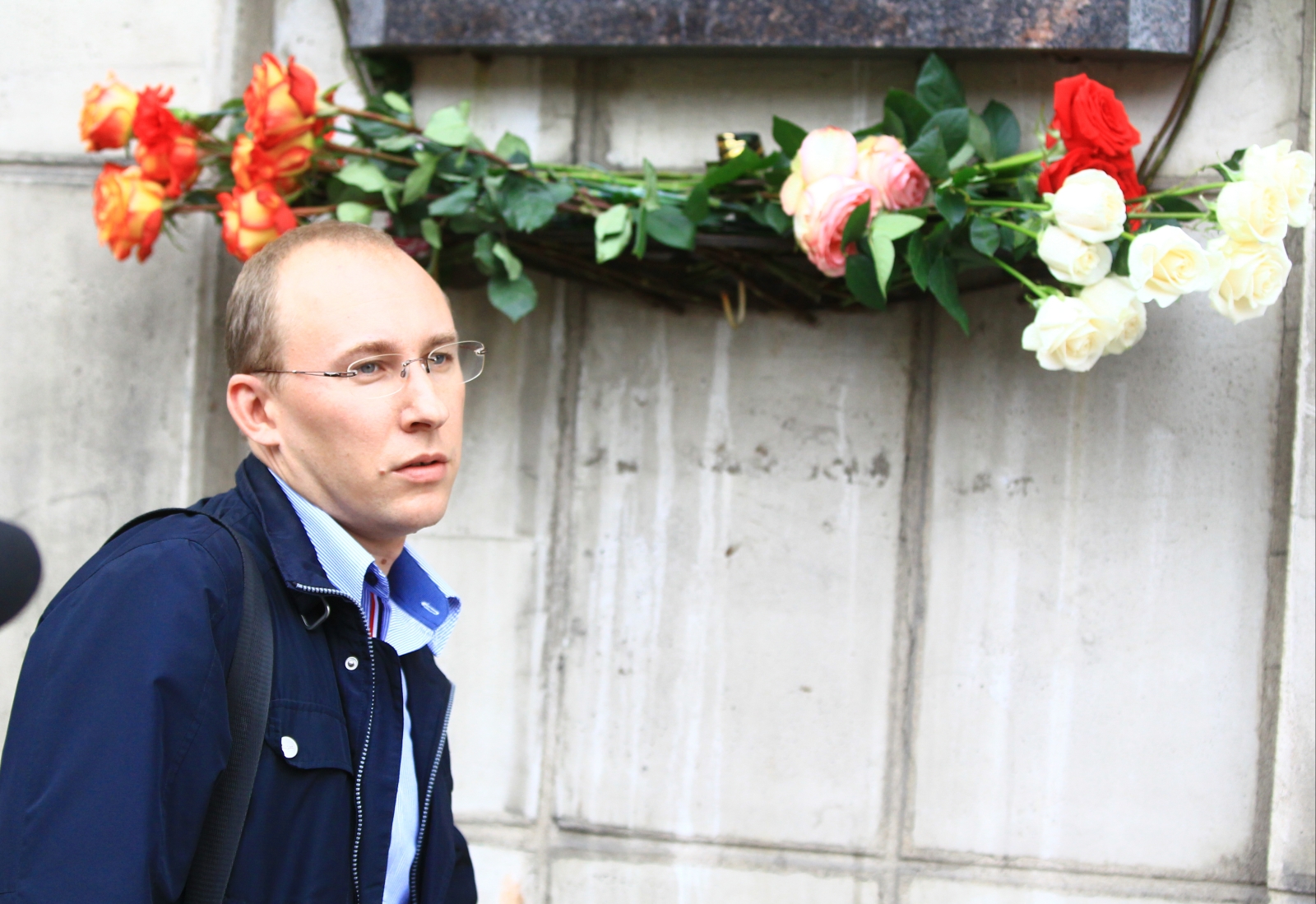 Возложение цветов ко дню рождения Павла Садырина.