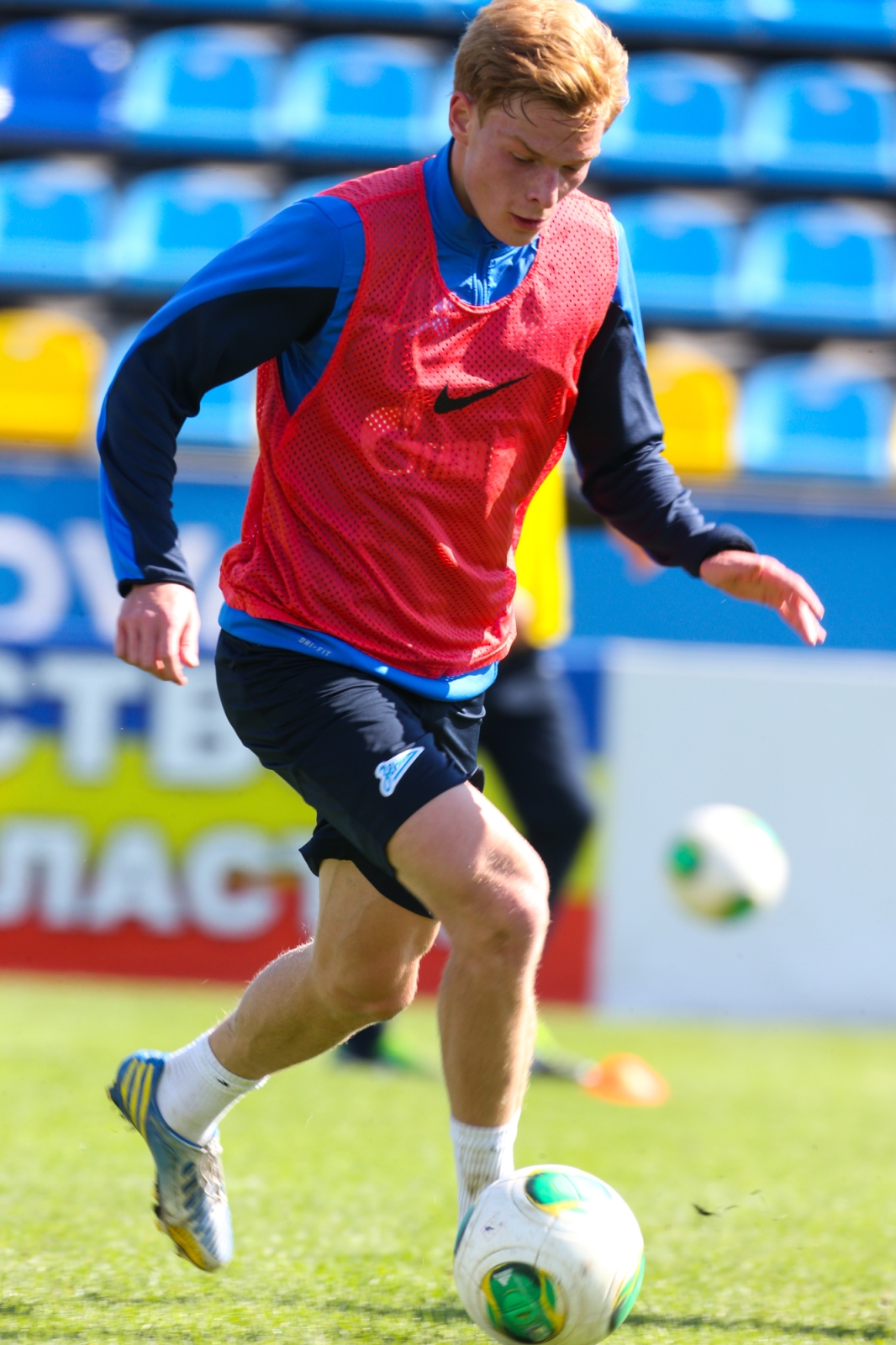 Тренировка на стадионе «Олимп 2»: фоторепортаж