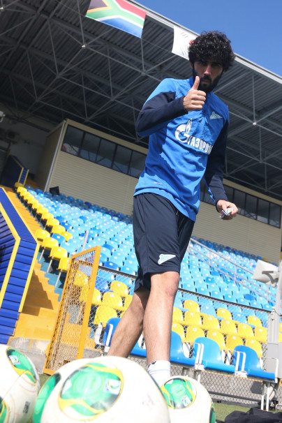 Тренировка на стадионе «Олимп 2»: фоторепортаж