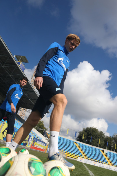 Тренировка на стадионе «Олимп 2»: фоторепортаж