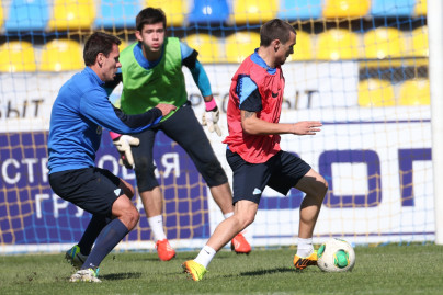 Тренировка на стадионе «Олимп 2»: фоторепортаж