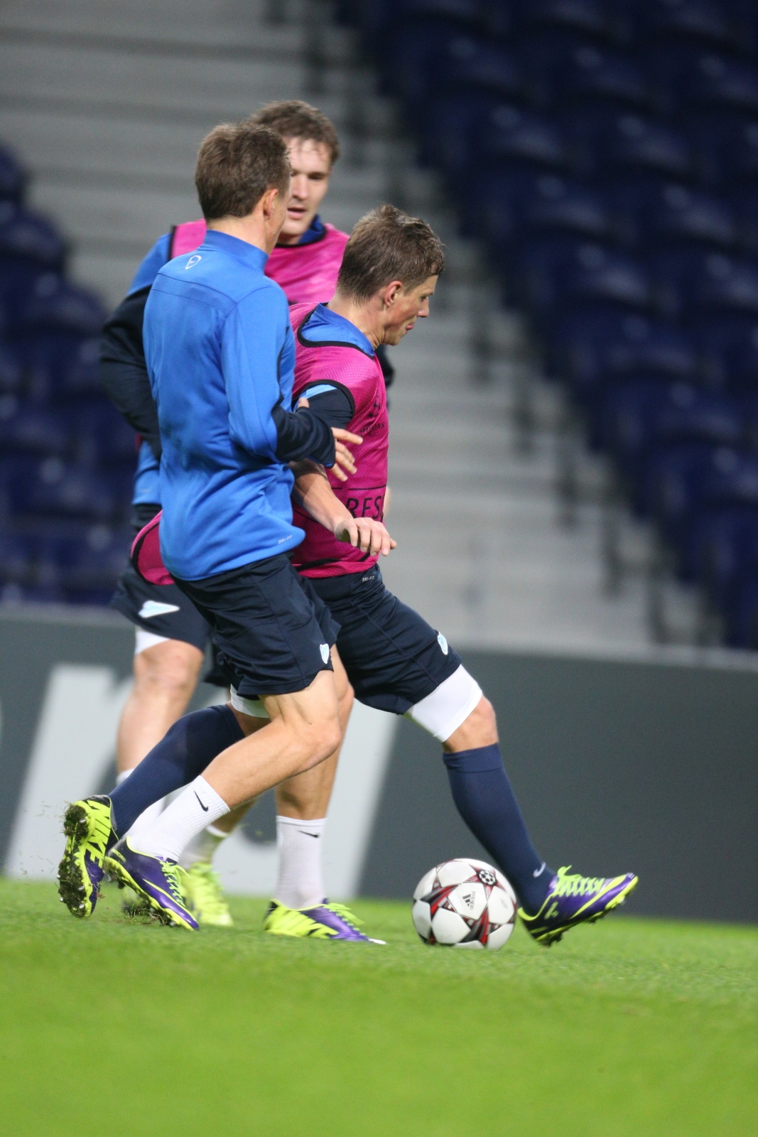 Сине-бело-голубые провели тренировку на «Драгау»