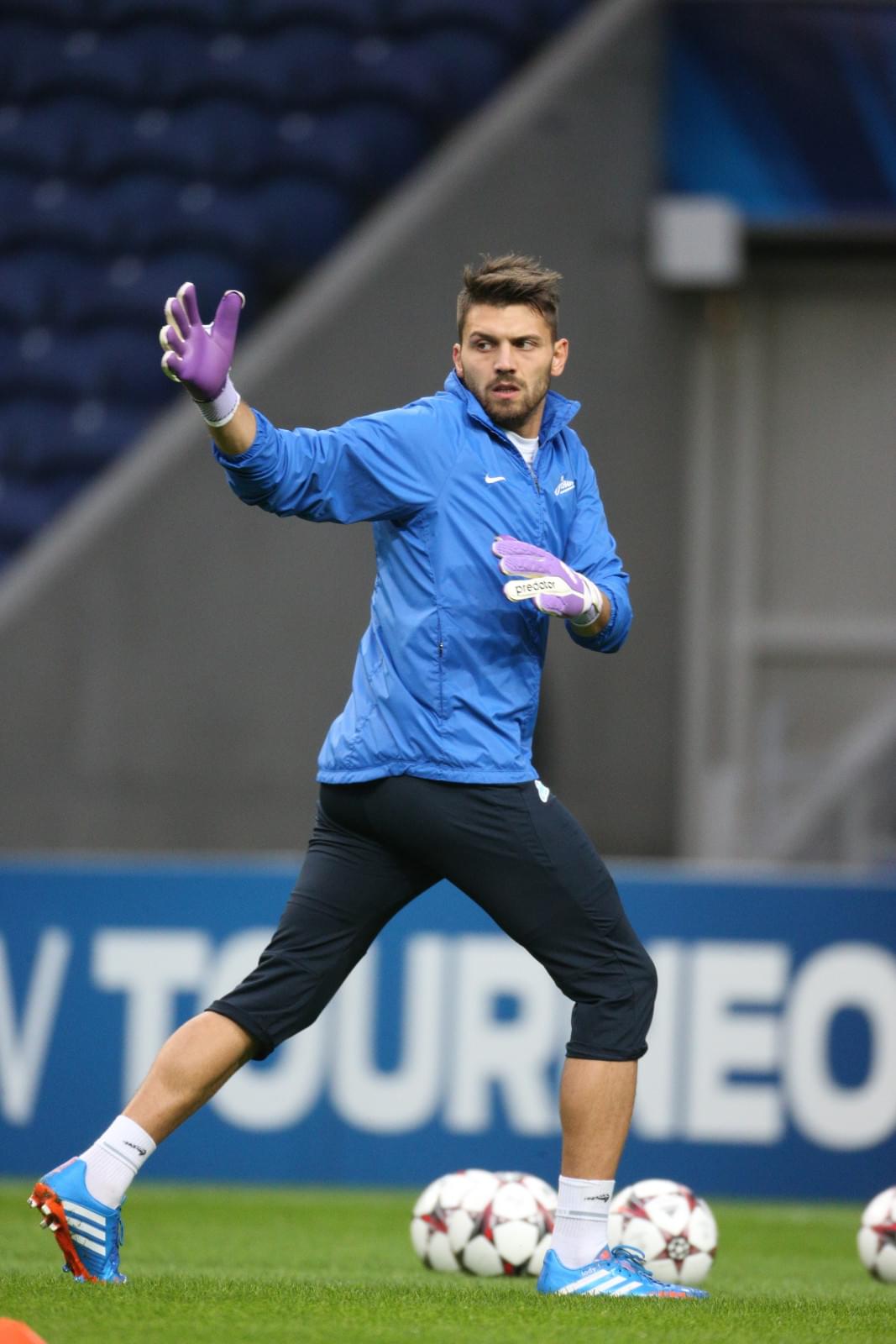 Сине-бело-голубые провели тренировку на «Драгау»