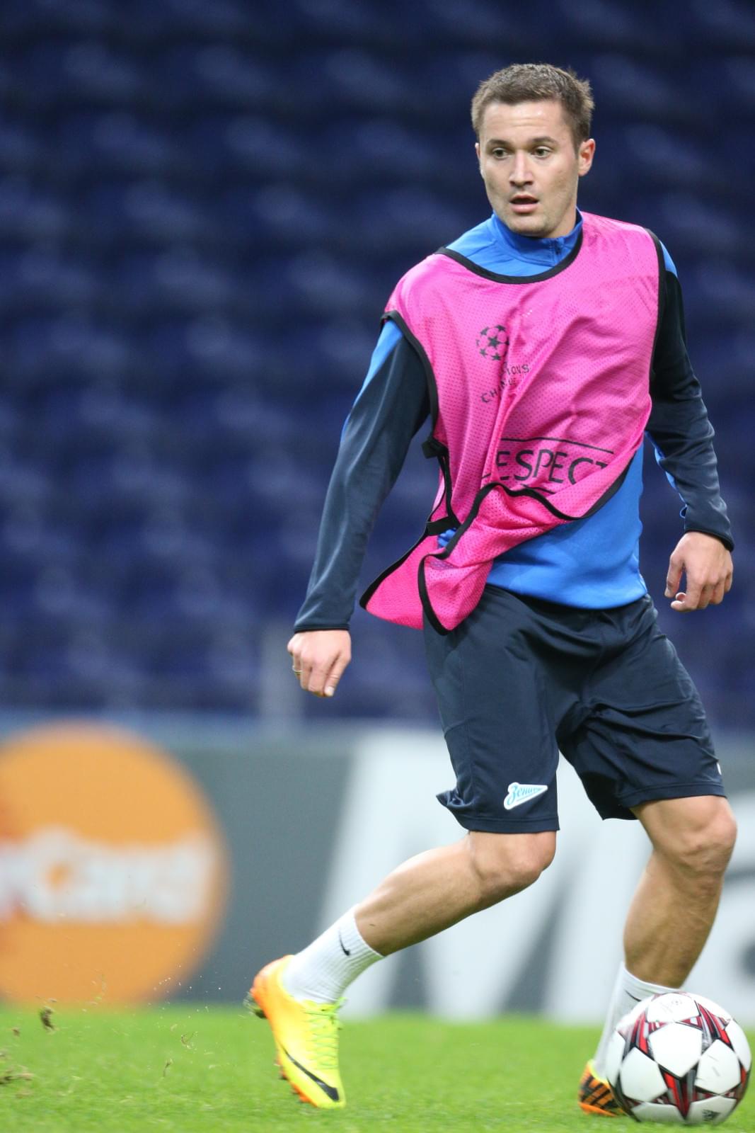 Сине-бело-голубые провели тренировку на «Драгау»