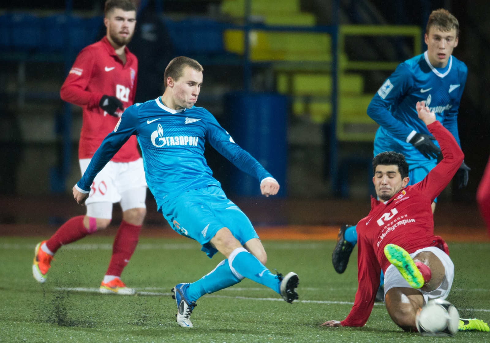 Первенство команд второго дивизиона, зона «Запад», «Русь» — «Зенит»-2