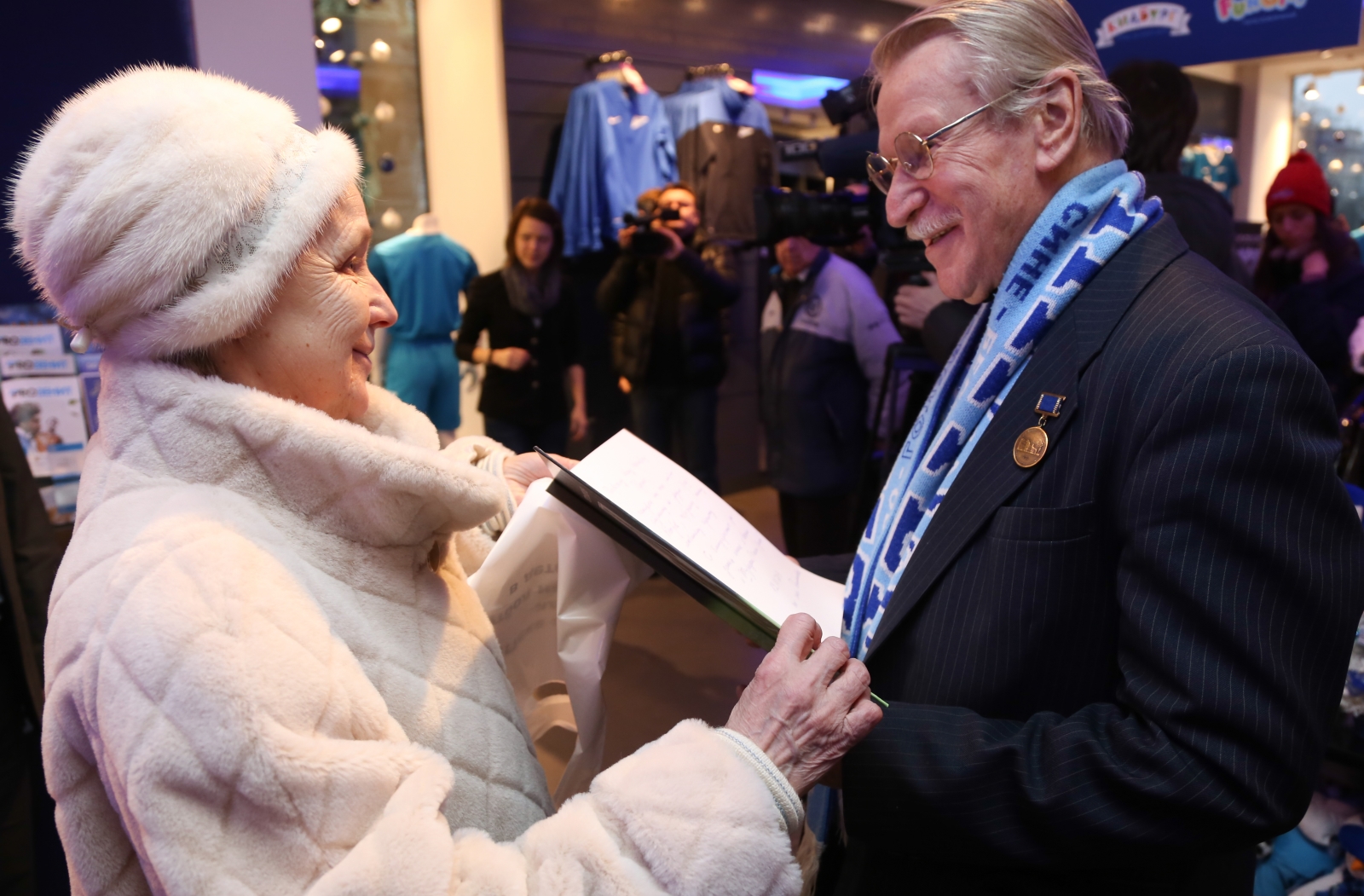 Открытие выставки к 100-летию Петра Дементьева.