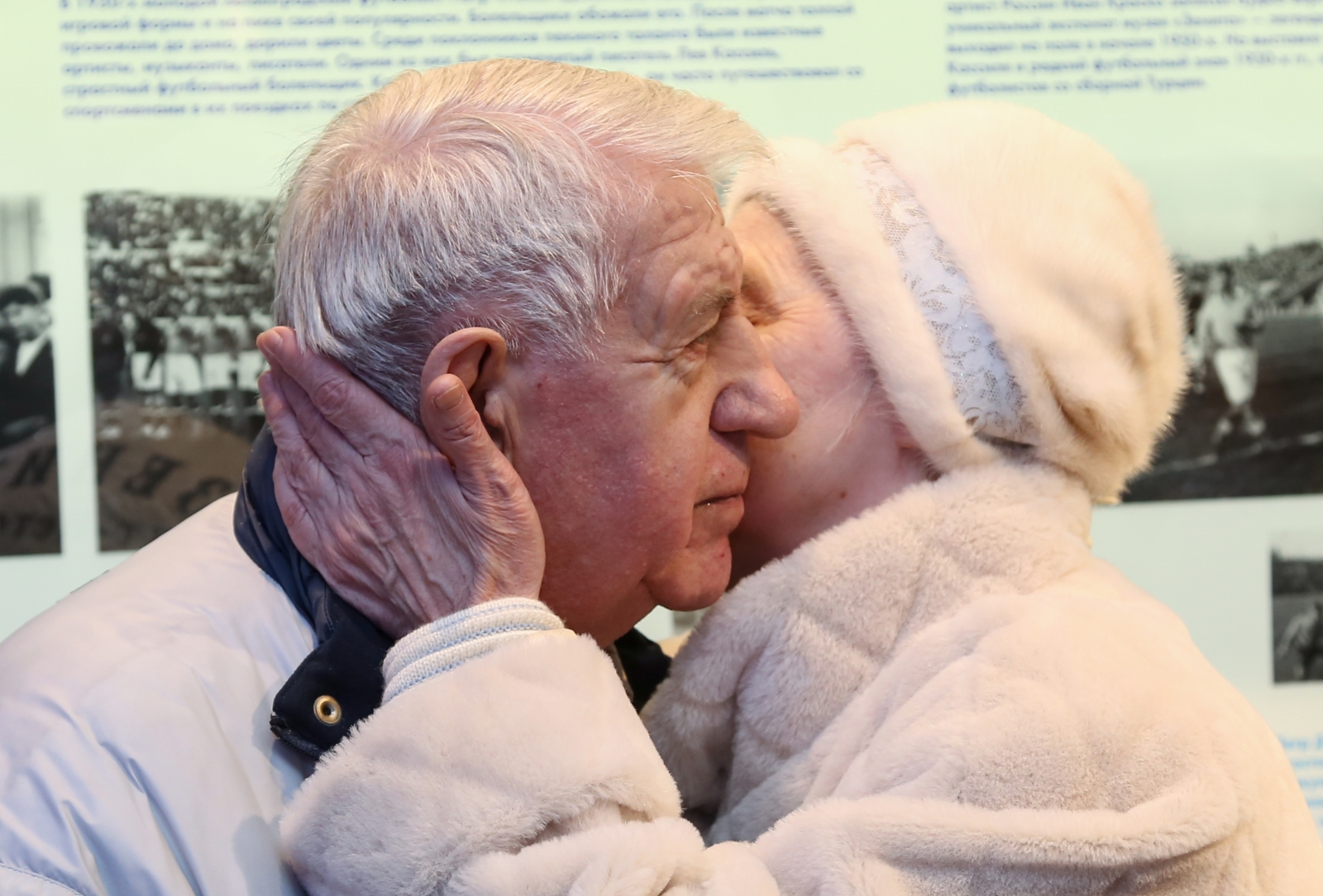 Открытие выставки к 100-летию Петра Дементьева.