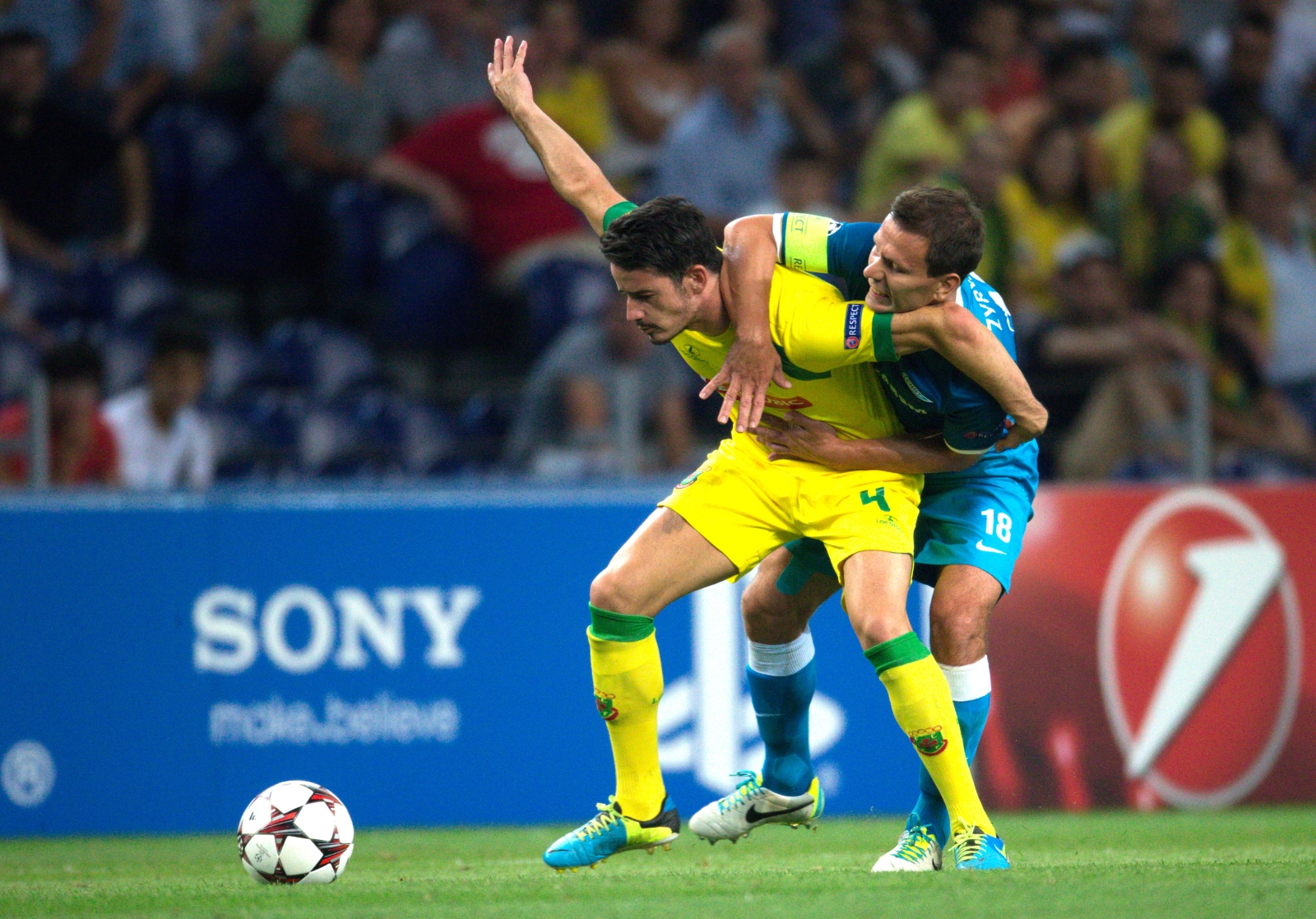 Лига чемпионов УЕФА 2013/2014, «Пасуш де Феррейра» — «Зенит».