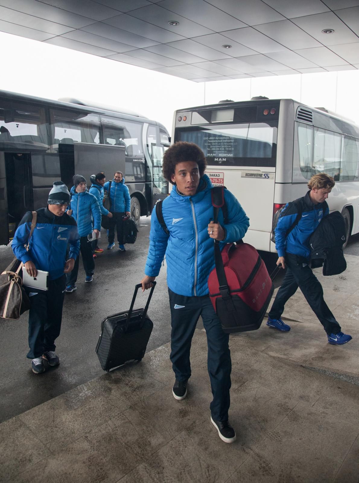 Футболисты «Зенита» на пути в Доху