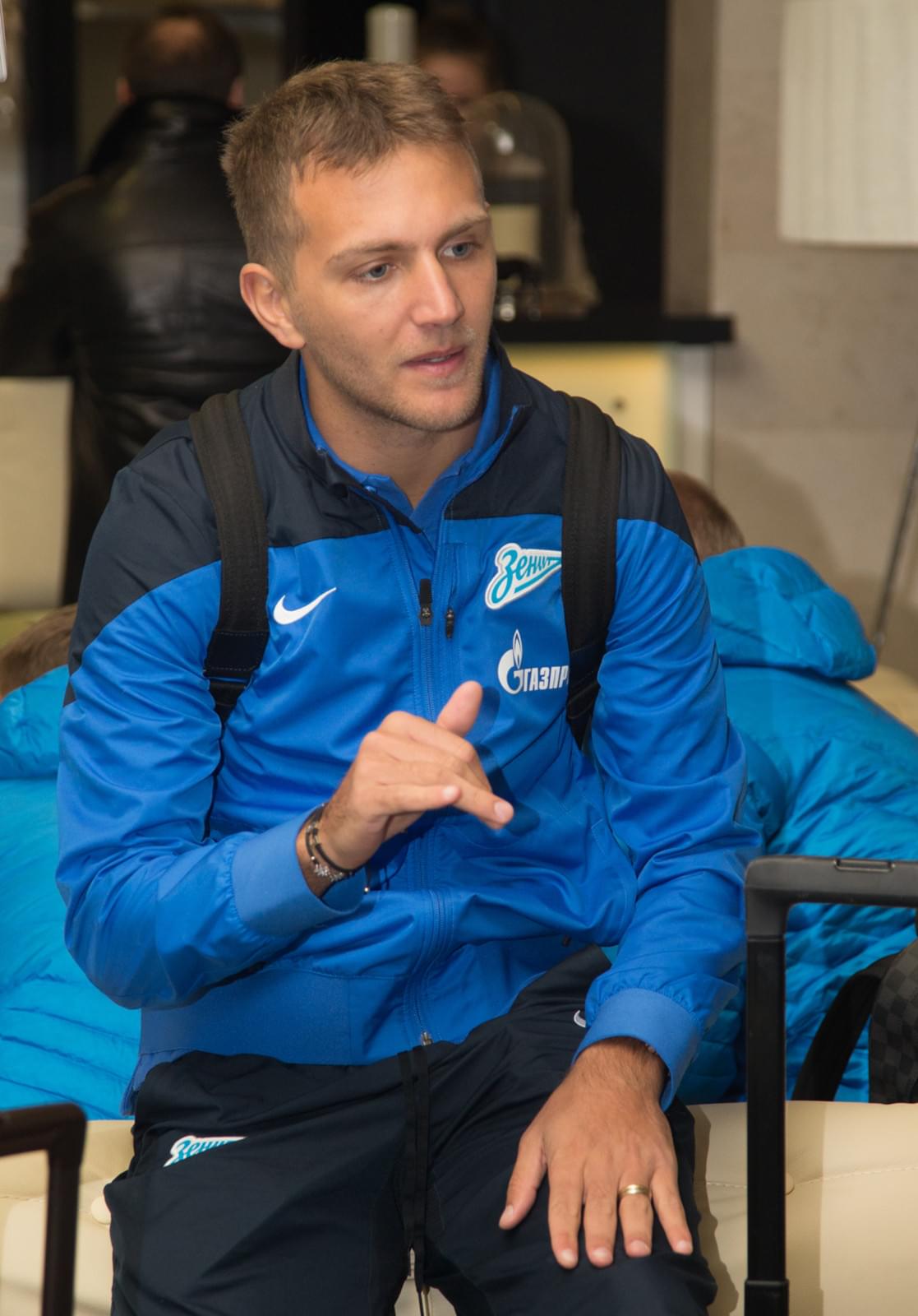 Футболисты «Зенита» на пути в Доху