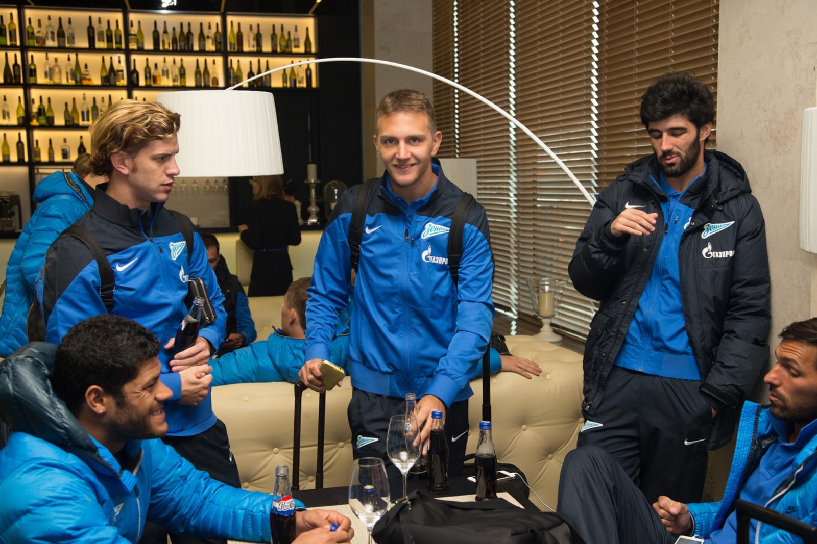 Футболисты «Зенита» на пути в Доху