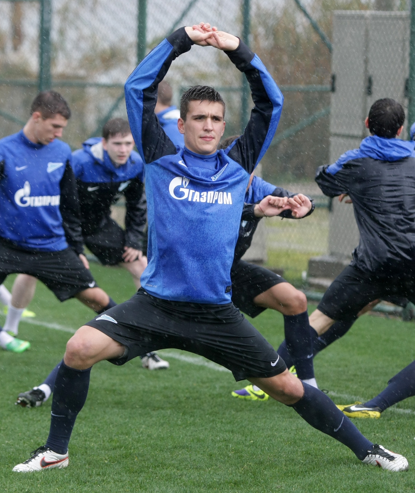 Тренировка «Зенита»-м в Анталье под дождем