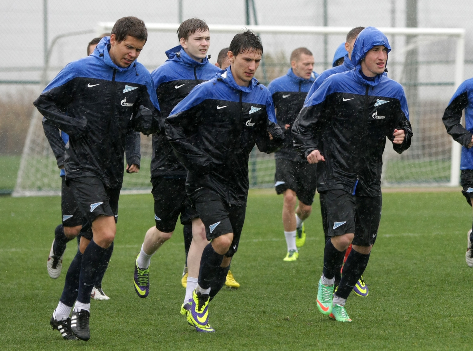 Тренировка «Зенита»-м в Анталье под дождем
