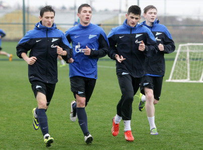 Тренировка «Зенита»-м в Анталье под дождем