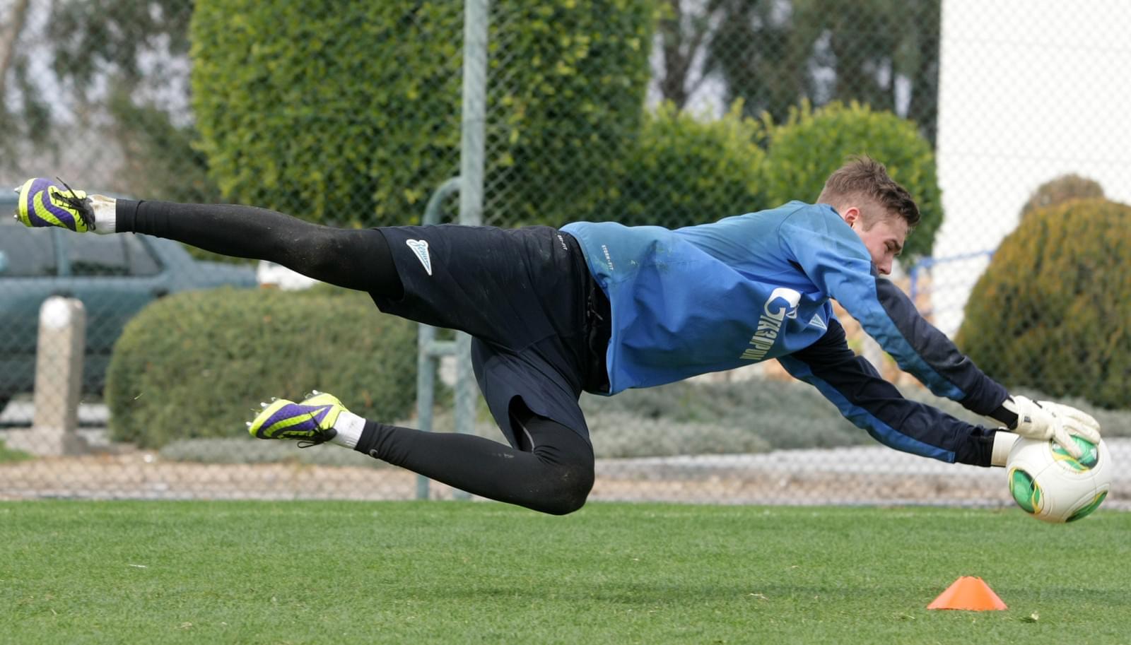 Сборы «Зенит» -2 в Турции, тренировка вратарей