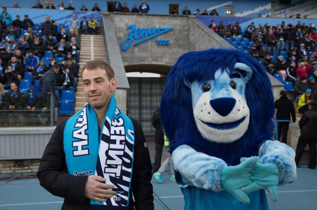 Дмитрий Малышко поддержал «Зенит» на «Петровском»