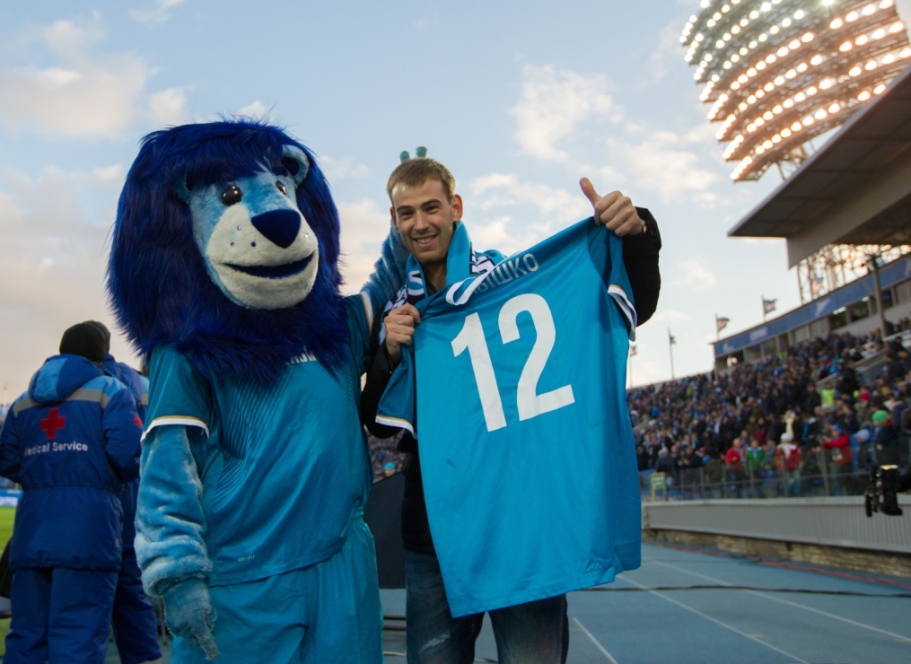 Дмитрий Малышко поддержал «Зенит» на «Петровском»