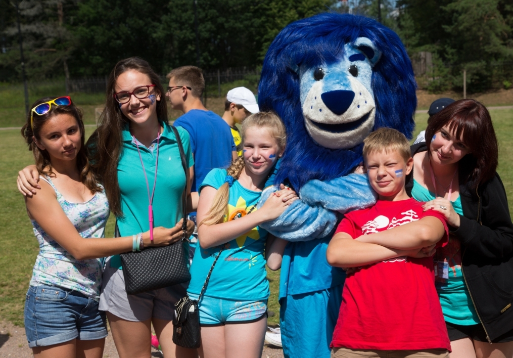 Голубой Лев посетил детский лагерь«Звездный»