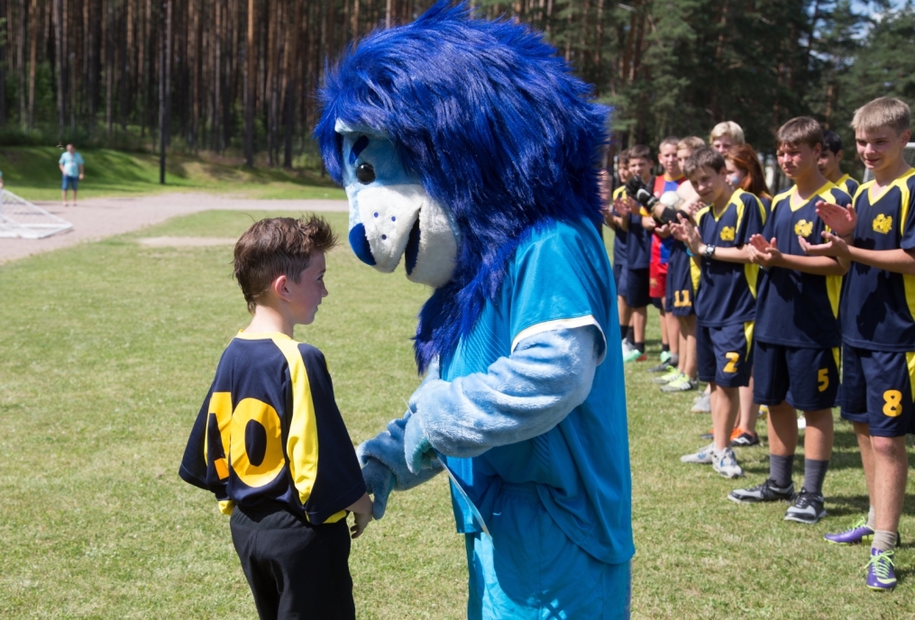 Голубой Лев посетил детский лагерь«Звездный»