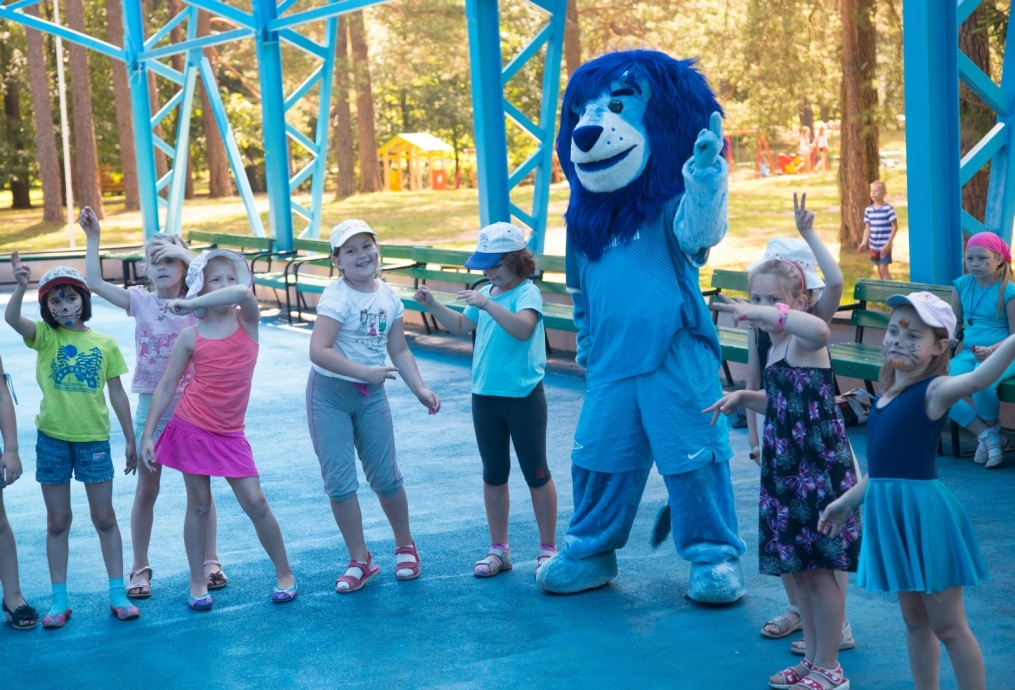 Голубой Лев посетил детский лагерь«Звездный»