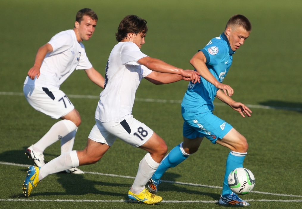 «Зенит»-2 — «Сатурн» (Раменское)