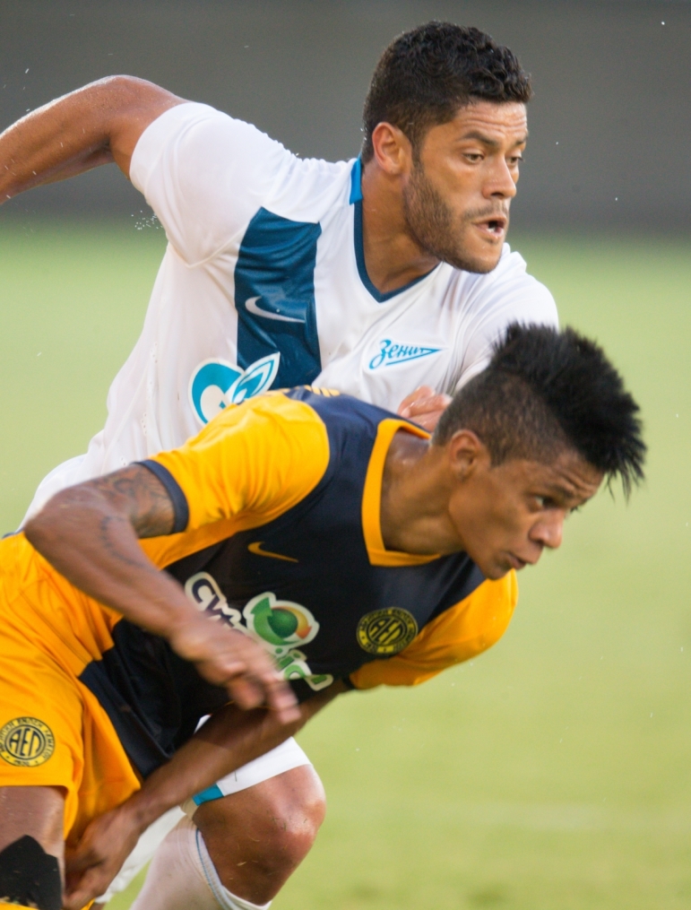 Лига Чемпионов УЕФА 2014/2015: АЕЛ — «Зенит»