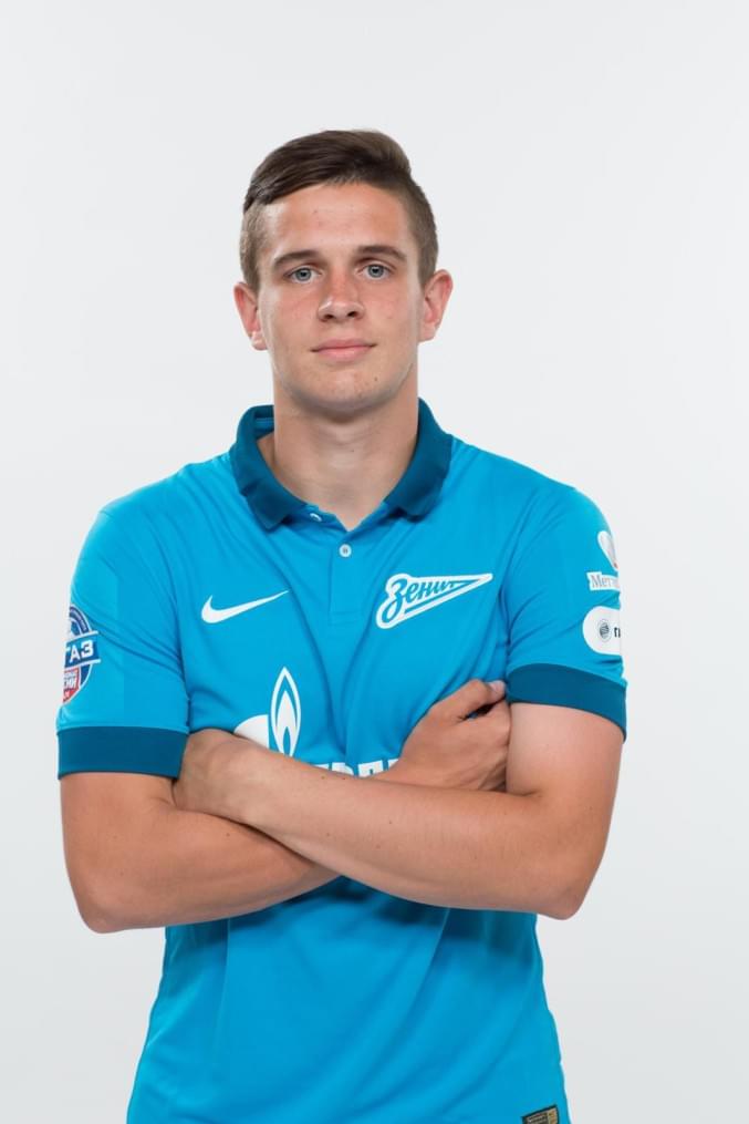 Фотосессия футболистов и тренеров молодежной команды «Зенита»