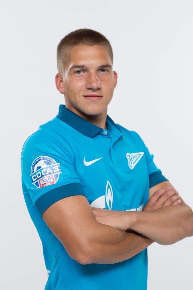 Фотосессия футболистов и тренеров молодежной команды «Зенита»