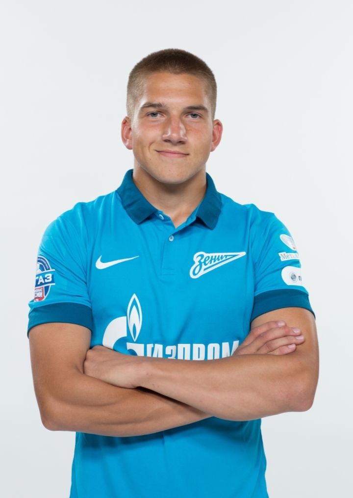 Фотосессия футболистов и тренеров молодежной команды «Зенита»