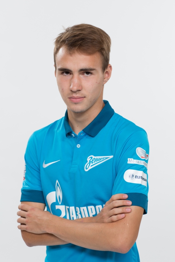 Фотосессия футболистов и тренеров молодежной команды «Зенита»