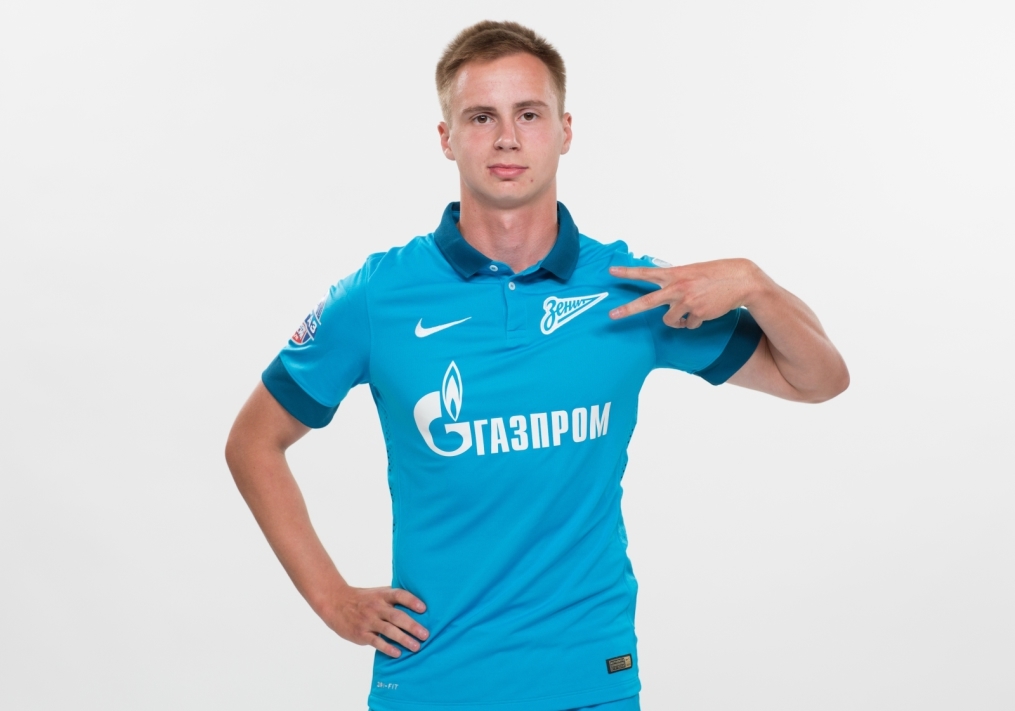 Фотосессия футболистов и тренеров молодежной команды «Зенита»