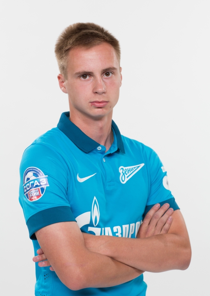 Фотосессия футболистов и тренеров молодежной команды «Зенита»