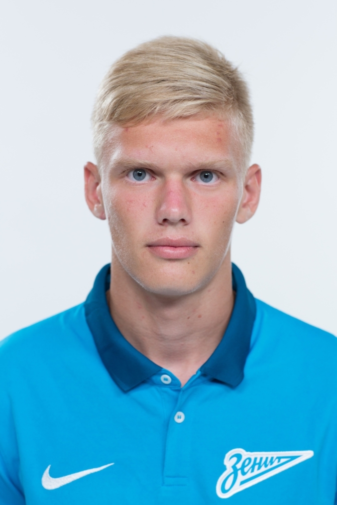 Фотосессия футболистов и тренеров молодежной команды «Зенита»