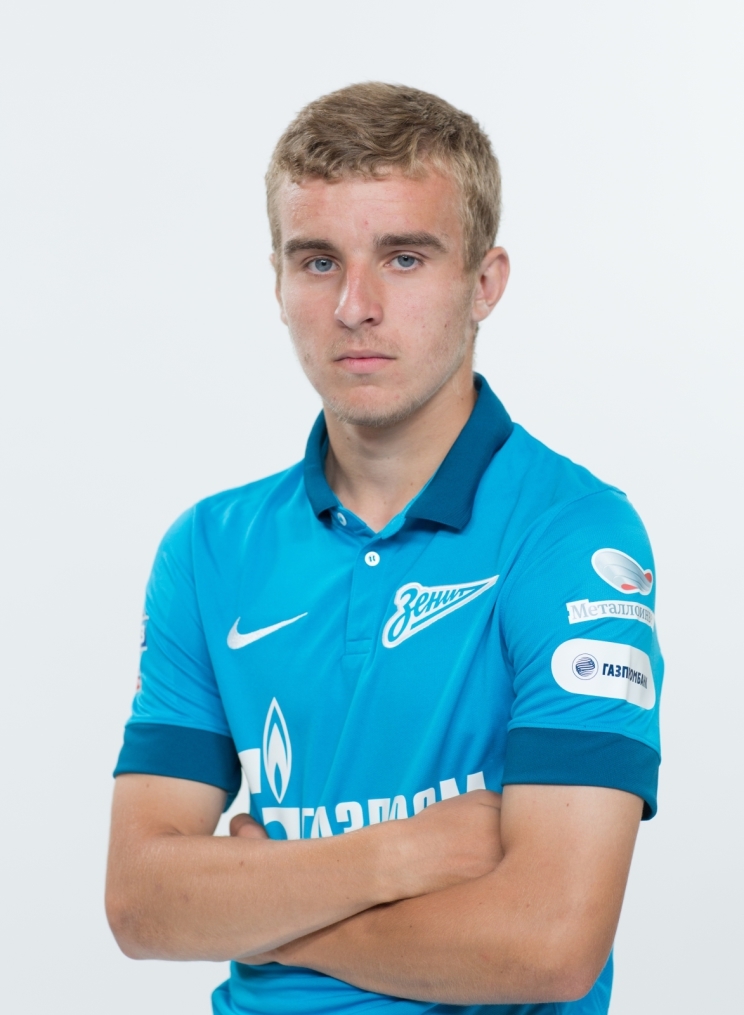 Фотосессия футболистов и тренеров молодежной команды «Зенита»