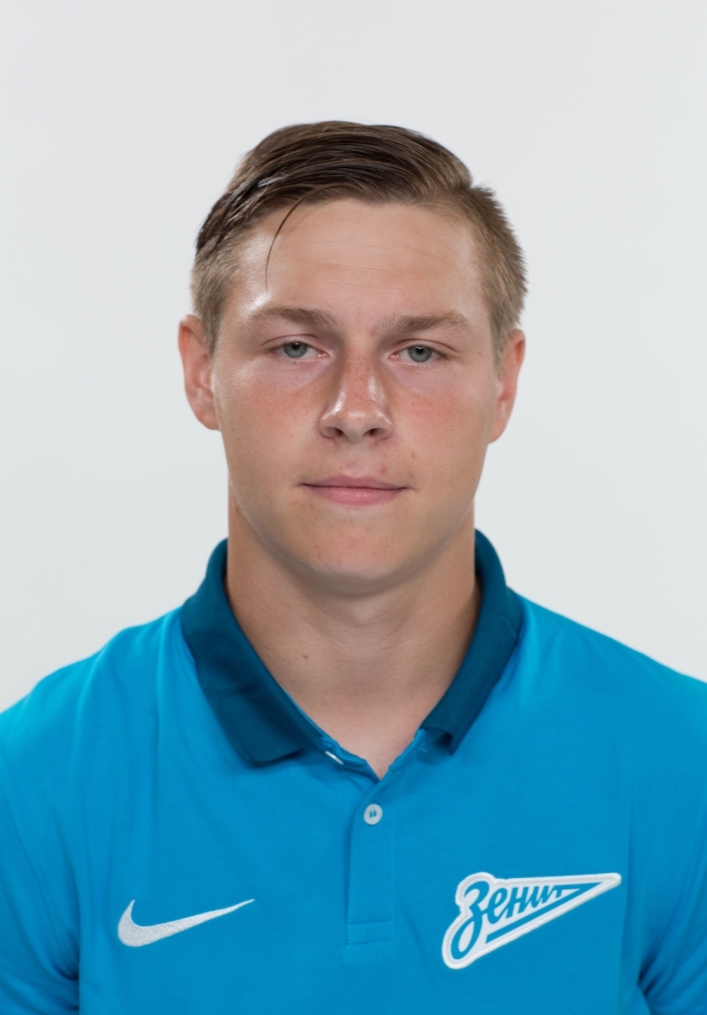 Фотосессия футболистов и тренеров молодежной команды «Зенита»