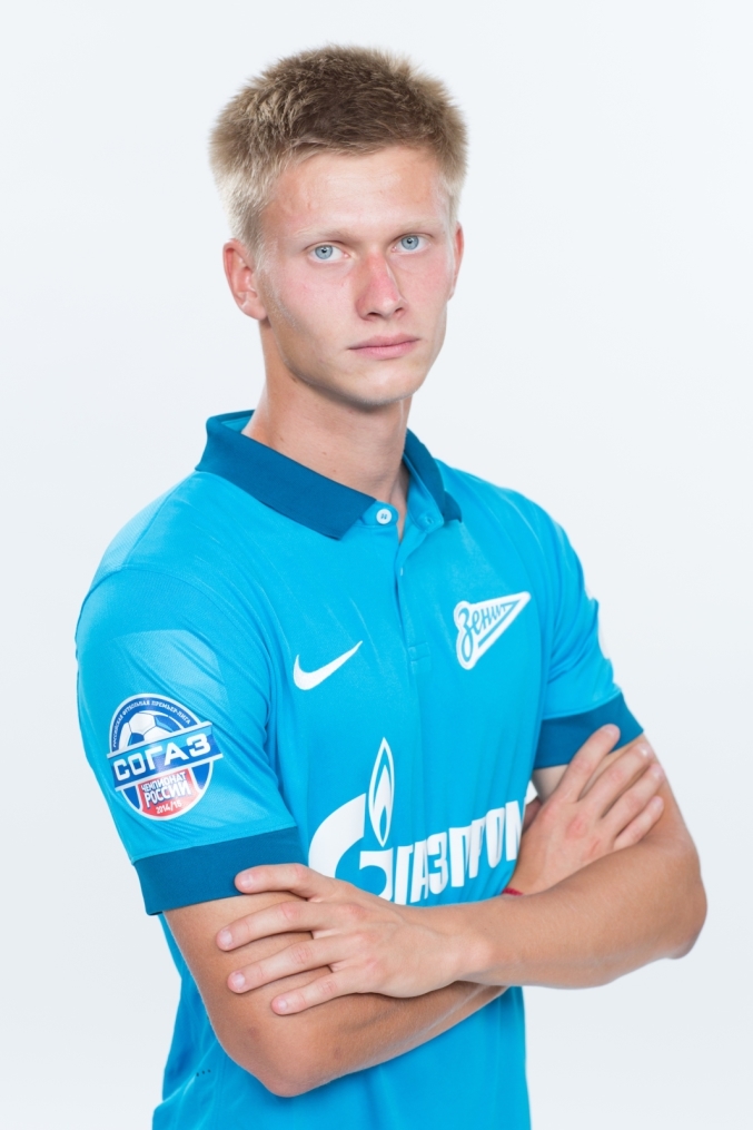 Фотосессия футболистов и тренеров молодежной команды «Зенита»