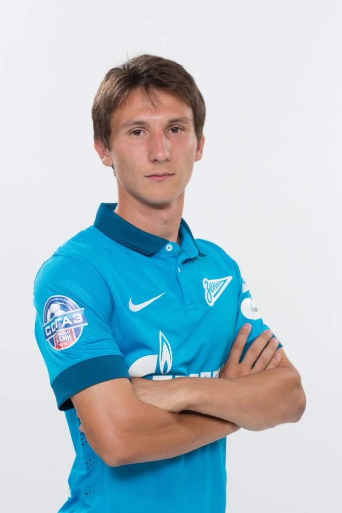 Фотосессия футболистов и тренеров молодежной команды «Зенита»