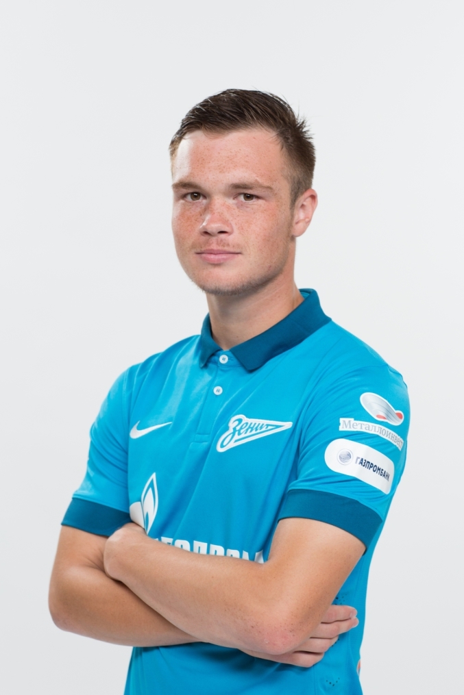 Фотосессия футболистов и тренеров молодежной команды «Зенита»