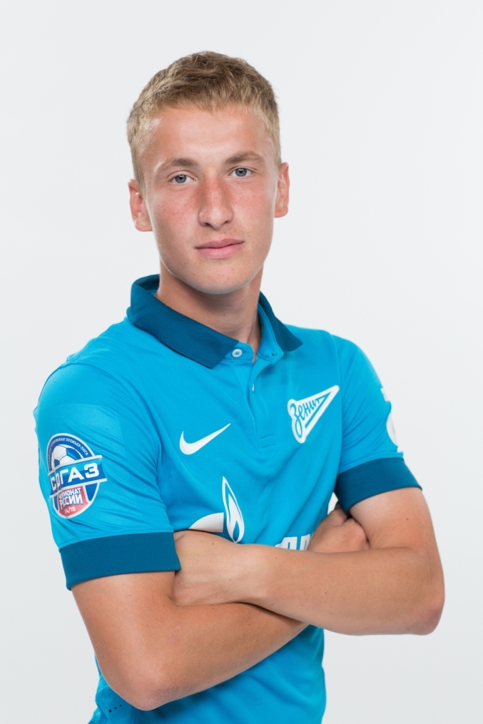 Фотосессия футболистов и тренеров молодежной команды «Зенита»