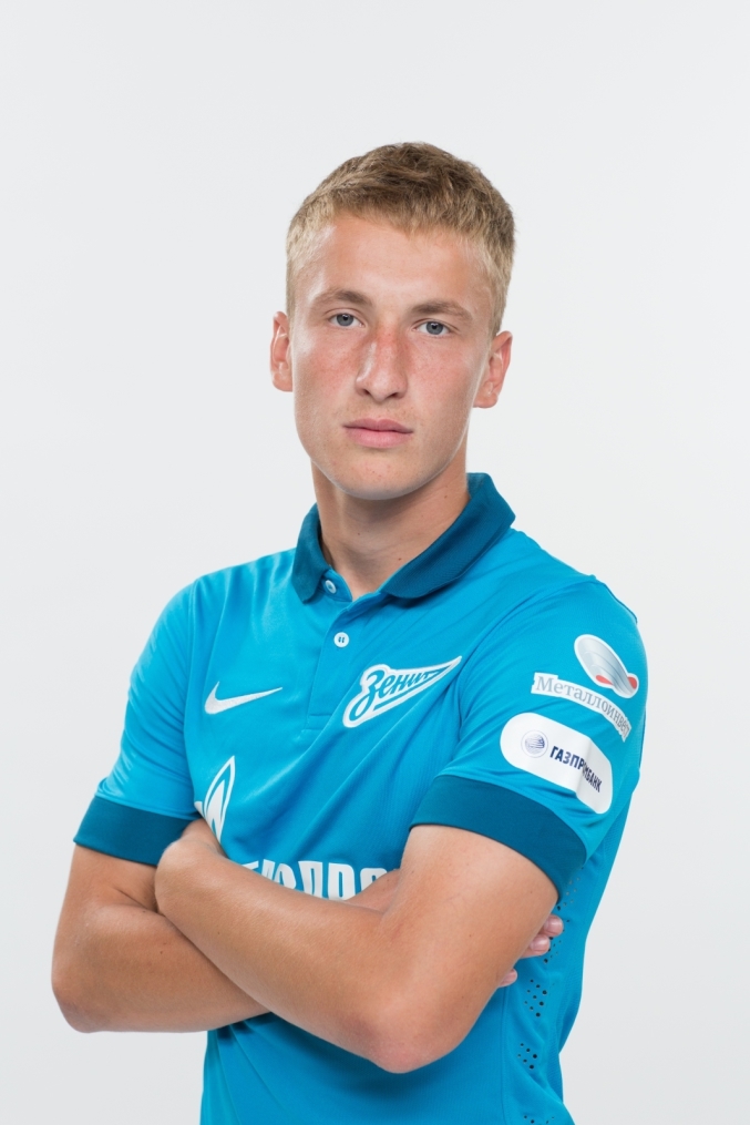 Фотосессия футболистов и тренеров молодежной команды «Зенита»