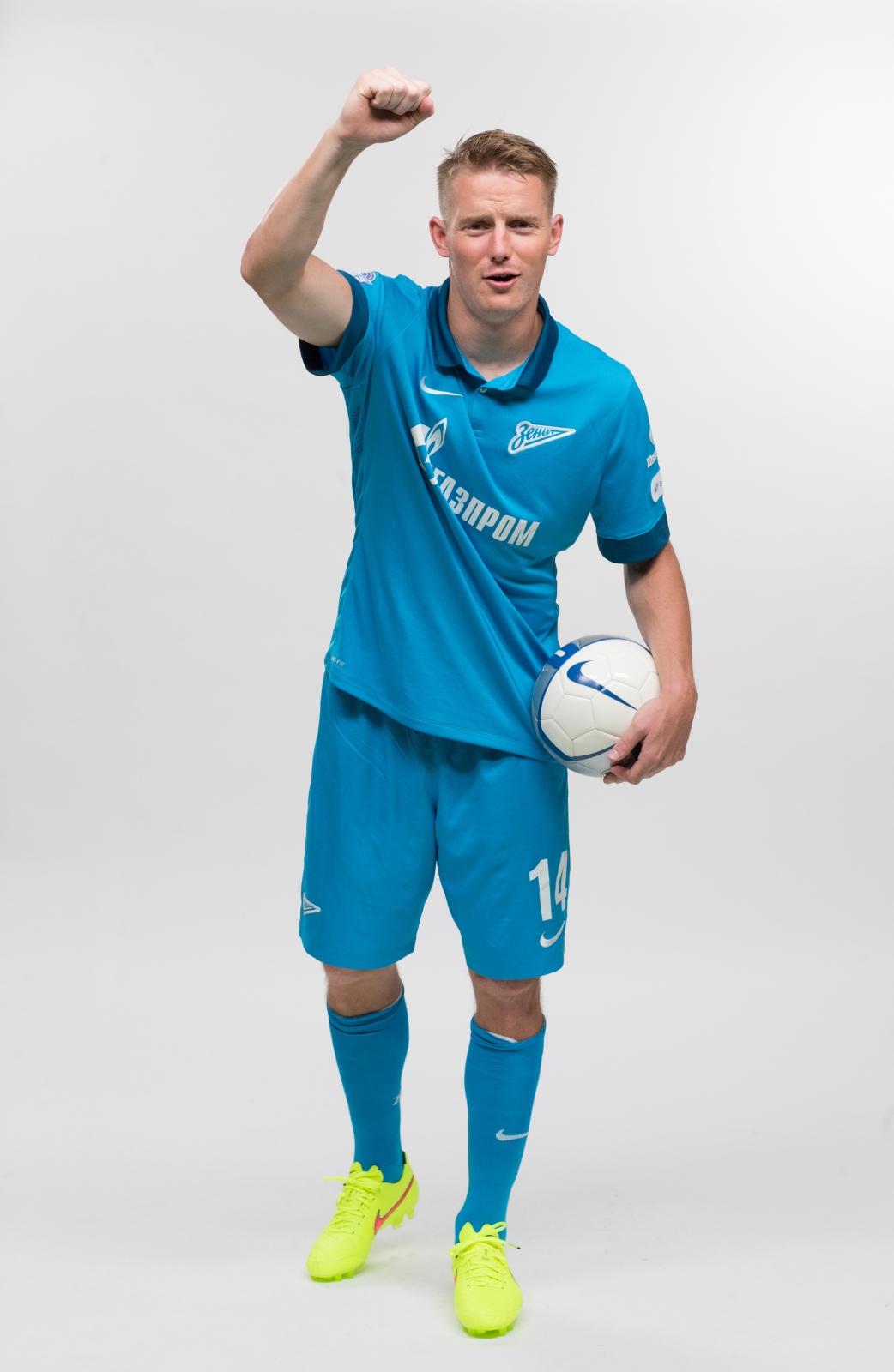 Фотосессия футболистов и тренеров основного состава ФК «Зенит» сезона 2014/2015