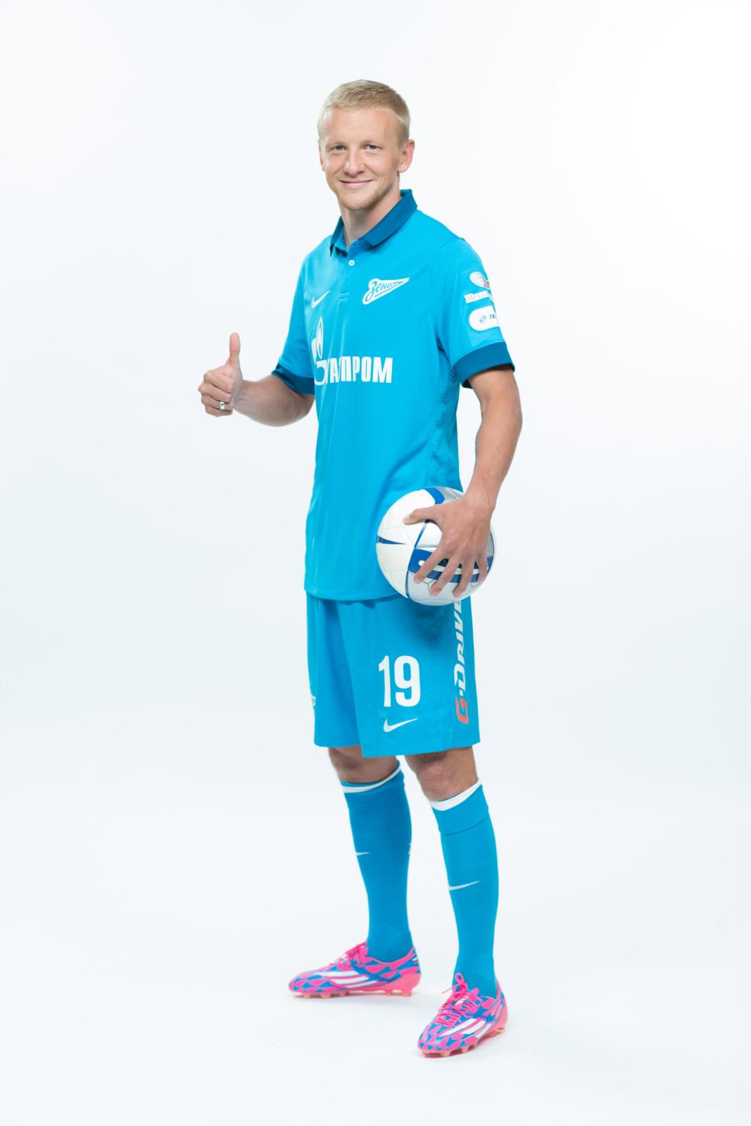 Фотосессия футболистов и тренеров основного состава ФК «Зенит» сезона 2014/2015