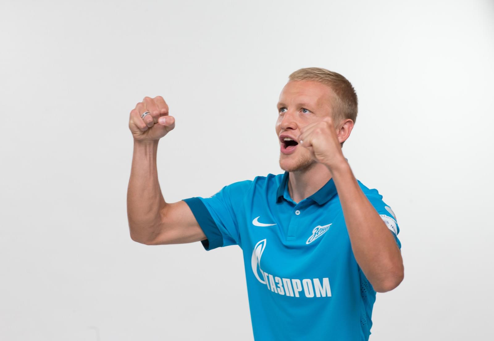 Фотосессия футболистов и тренеров основного состава ФК «Зенит» сезона 2014/2015