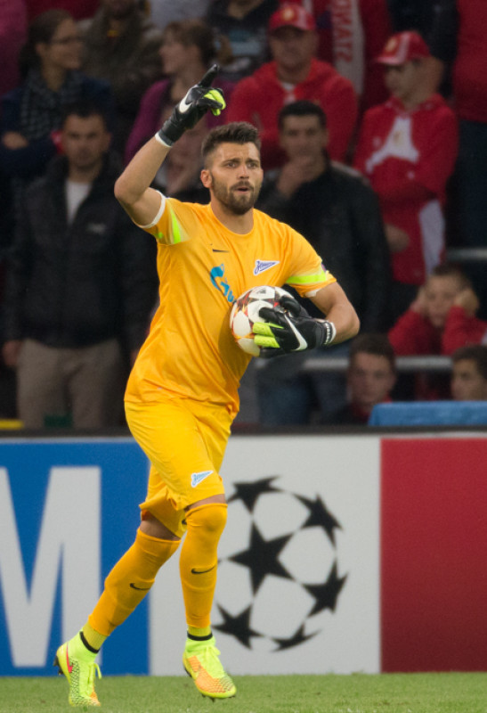 Лига чемпионов УЕФА, 2014/2015, «Стандард» — «Зенит»