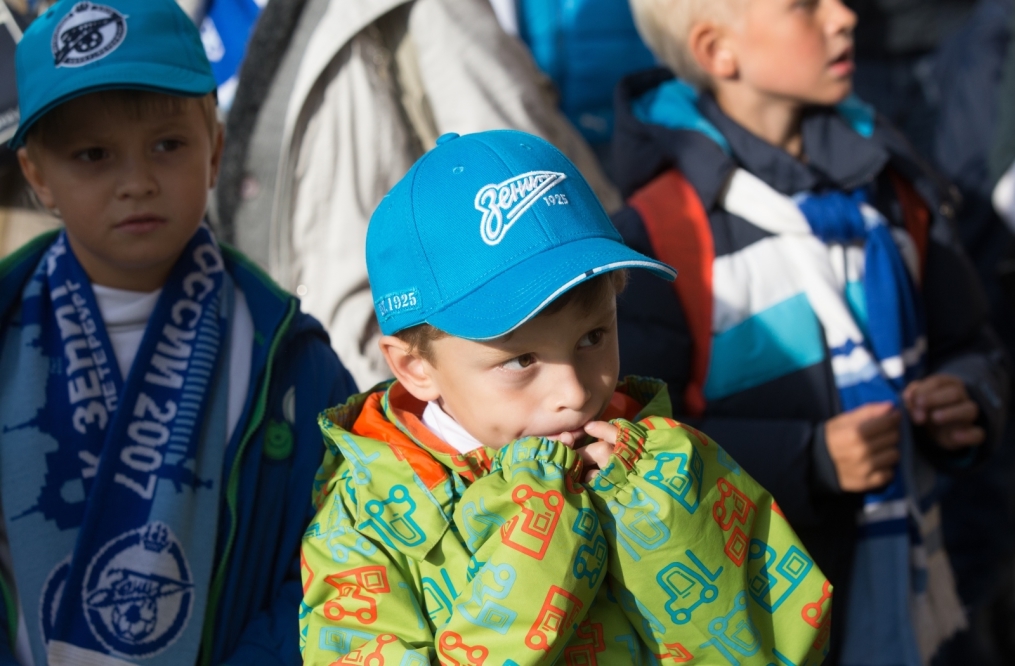 Дети из группы поддержки «Зенит Фан» на матче «Зенит» — «Динамо»