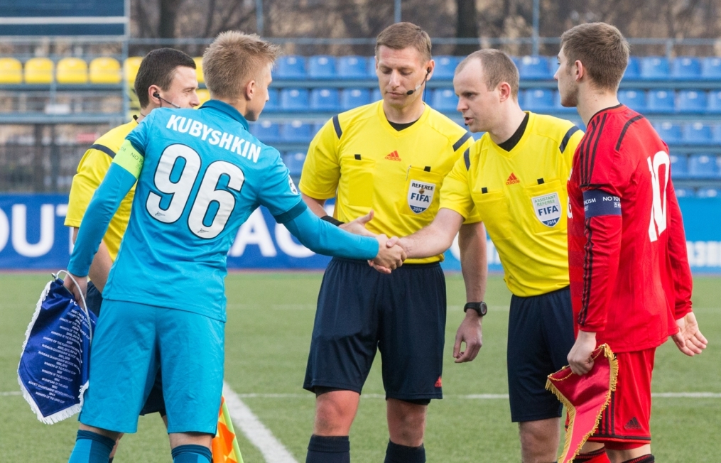 Юношеская Лига чемпионов УЕФА, 2014/15, «Зенит» — «Байер»