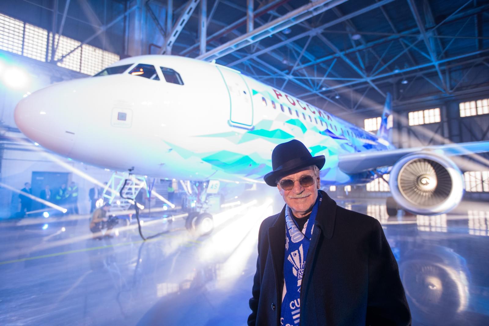 Авиакомпания «Россия» и «Зенит» представили  клубный самолет