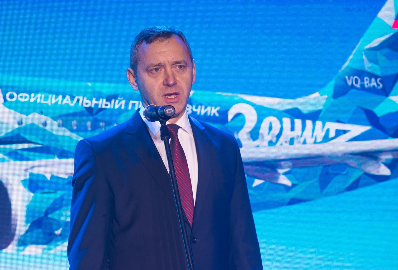 Авиакомпания «Россия» и «Зенит» представили  клубный самолет