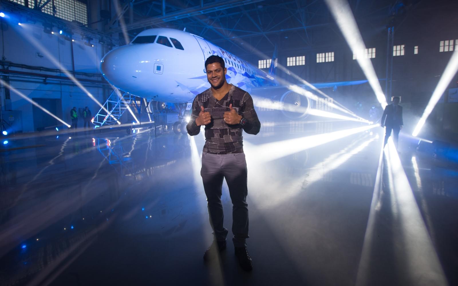 Авиакомпания «Россия» и «Зенит» представили  клубный самолет